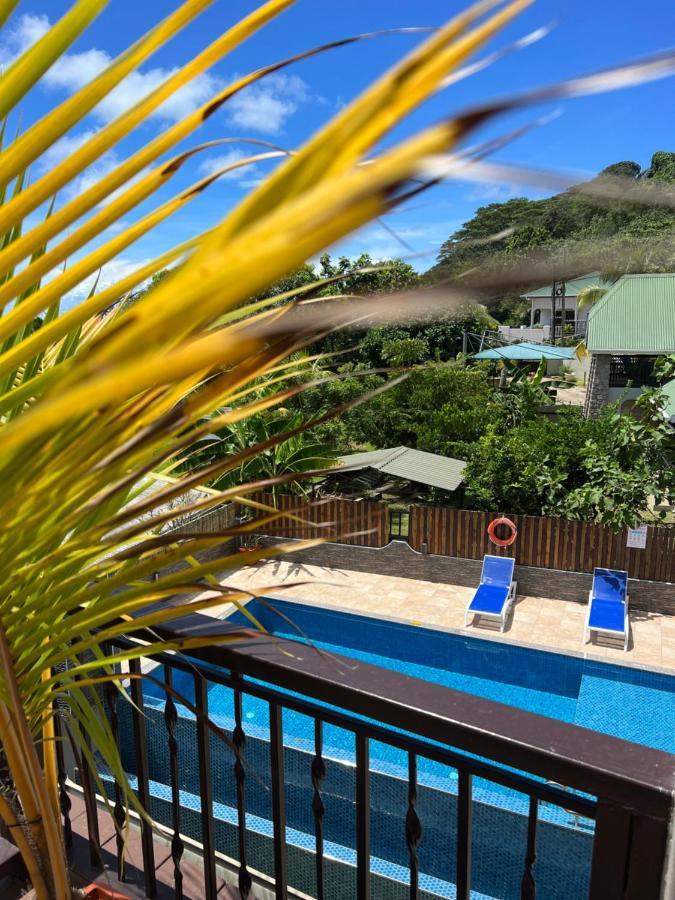 The Runway Lodge Pointe La Rue Luaran gambar