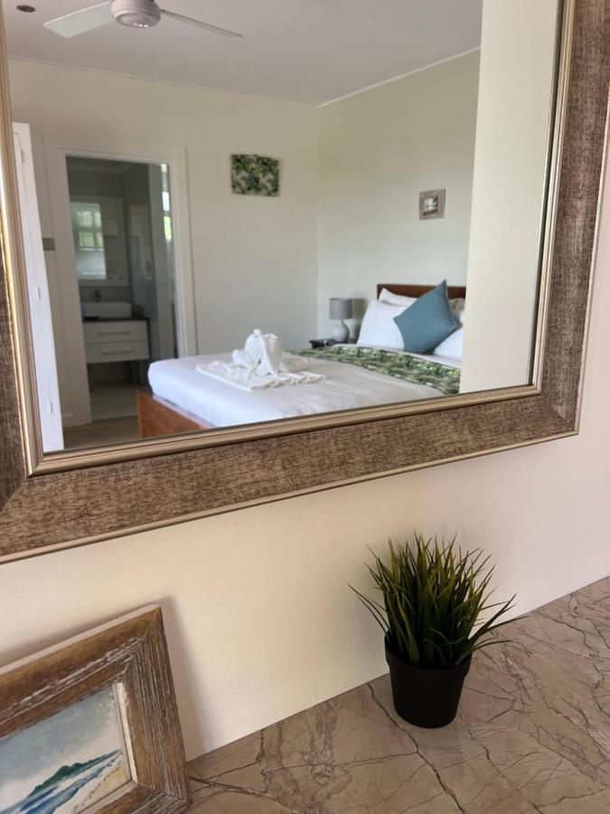 The Runway Lodge Pointe La Rue Luaran gambar